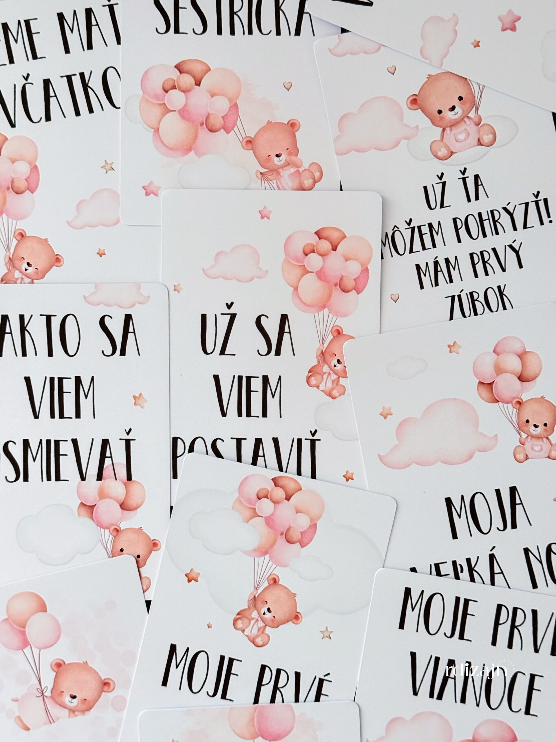 milnikove-karticky-maly-macko-ruzove-texty Miľníkové kartičky pre dievčatko